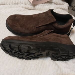 Duluth trading co. Men's brown Suede Slip on leather uppers Hiking walking shoes
